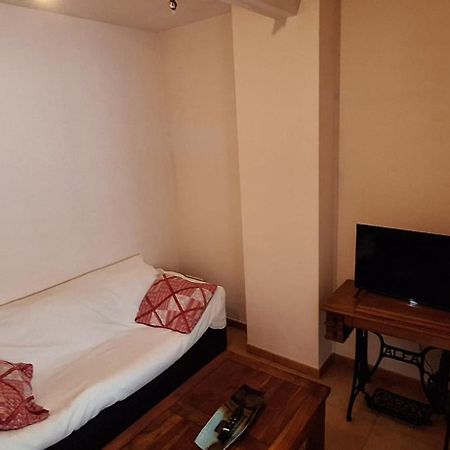 Apartamentos Casa May 2 - Centro Benidorm- Solo Mayores De 30 Anos Y Familias Luaran gambar